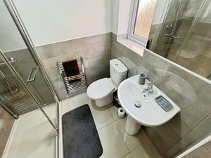 En suite- click for photo gallery